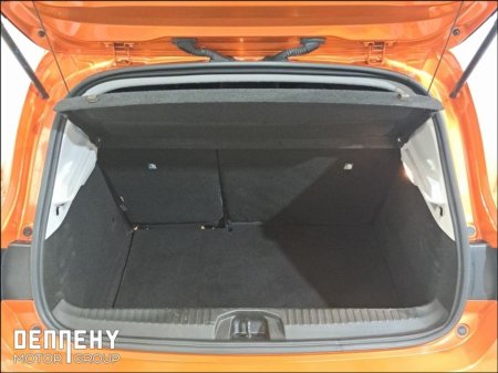 2020 Renault Clio - thumbnail 14