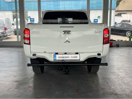 2016 Mitsubishi L200 TITANIUM DCB DI-D 4X4 €16,500 thumbnail