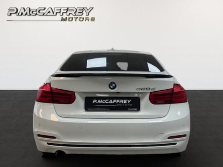 2016 BMW 3 Series - thumbnail 6