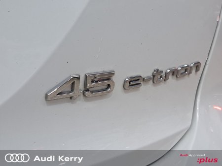 2025 Audi Q4 e-tron - thumbnail 28