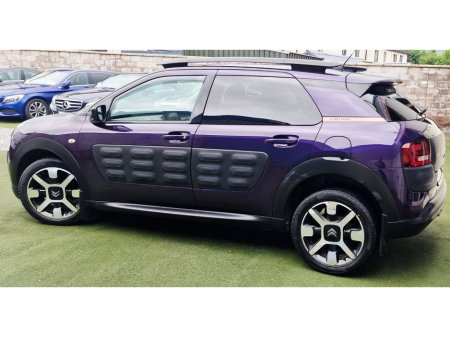 2016 Citroen C4 Cactus BLUEHDI 100 FLAIR Sat Nav Glass Roof €9,999
