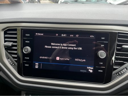 2021 Volkswagen T-Roc STYLE AUTOMATIC 2.0 DIESEL //LOW MILES//REVERSE CAMERA//KEYLESS ENTRY//ADAPTIVE CRUISE CONTROL// €25,950 thumbnail