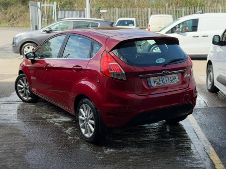 2016 Ford Fiesta - thumbnail 18