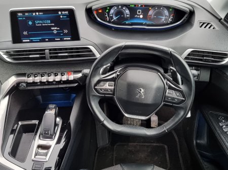 2018 Peugeot 5008 - thumbnail 11