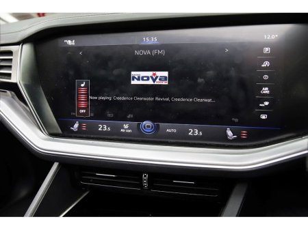 2019 Volkswagen Touareg - thumbnail 16