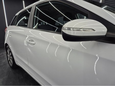 2017 Hyundai i20 - thumbnail 18