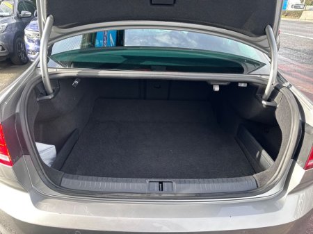 2017 Volkswagen Passat - thumbnail 21