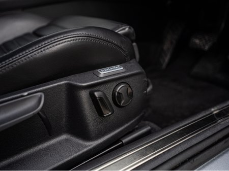 2019 Volkswagen Passat 2019 Passat 2.0d Auto HIGHLINE/High spec/1yr warra €24,888 thumbnail