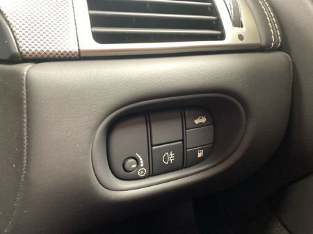 2010 Jaguar XKR - thumbnail 16