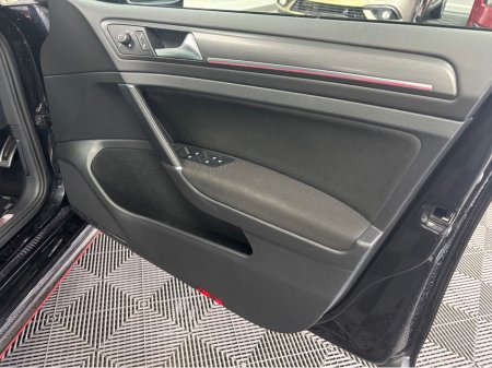 2018 Volkswagen Golf - thumbnail 8