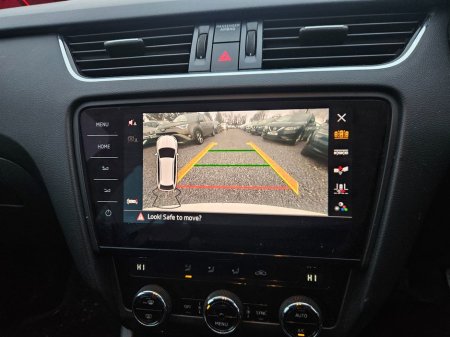 2017 Skoda Octavia COM Style 1.6tdi 115HP 4DR €15,990 thumbnail