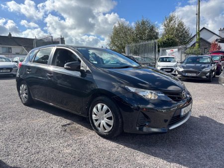 2014 Toyota Auris 1.4 D-4D TERRA   5DR  NEW  NCT €9,950