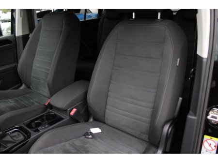 2019 Volkswagen Touran 2.0TDI 150BHP HIGHLINE 7 SEATER 5DR MPV AUTO // 1 OWNER WITH ONLY 99, 000 KM'S // BUY WITH CONFIDENCE AA AND SIMI APPROVED DEALER 2026 // FINANCE ARRANGED // ALL TRADE INS WELCOME // €23,950 thumbnail