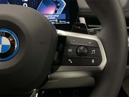 2026 BMW X1 xDrive25e M Sport thumbnail