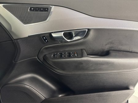 2022 Volvo XC90 2.0 T8**7 SEATER**BLACK LEATHER INTERIOR**FRONT HEATED ELECTRIC MEMORY SEATS**HEATED MULTIFUNCTIONAL STEERING WHEEL**TOUCH SCREEN DIGITAL MEDIA DISPLAY**REVERSE CAMERA*KEYLESS START*ELECTRIC TAILGATE* €53,995 thumbnail