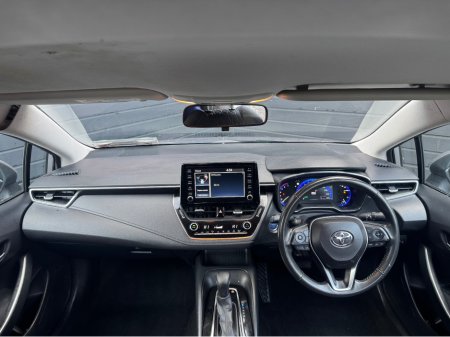 2021 Toyota Corolla 1.8 HYBRID SALOON €18,995 thumbnail