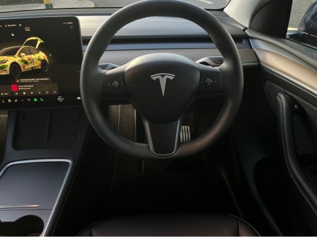 2024 Tesla Model Y - thumbnail 12