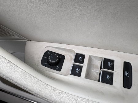 2018 Volkswagen Passat - thumbnail 8