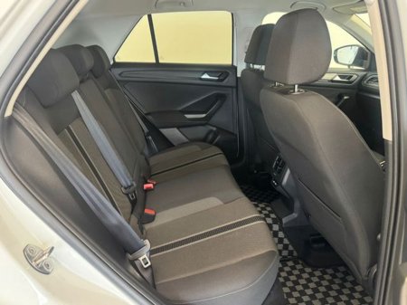 2020 Volkswagen T-Roc 2.0 TDI 150bhp Design DSG €23,495 thumbnail