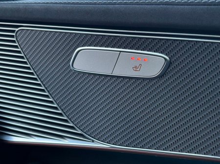 2022 Mercedes-Benz EQC PREMIUM AMG LINE 400 4MATIC SUNROOF €37,995 thumbnail