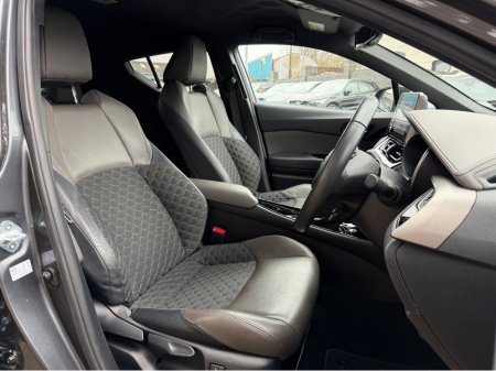 2023 Toyota C-HR HYBRID..#12 MONTH WARRANTY INCLUDED .. FINANCE AVAILABLE €22,750 thumbnail