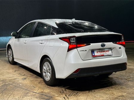 2021 Toyota Prius - thumbnail 5
