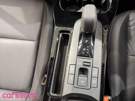 2024 Toyota Prius - thumbnail 16