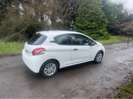 2014 Peugeot 208 1.0 VTI ACCESS 68 3DR 68BHP €4,899 thumbnail