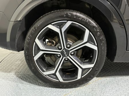 2024 Kia Niro Self Charging Hybrid HEV €28,400 thumbnail