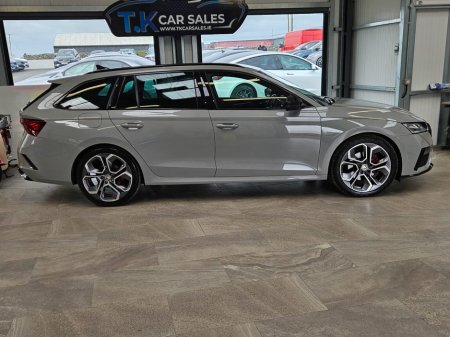 2021 Skoda Octavia - thumbnail 2