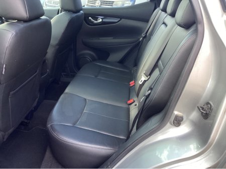 2016 Nissan Qashqai - thumbnail 19