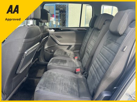 2018 Volkswagen Touran 2018 VOLKSWAGEN TOURAN HIGHLINE 1.4TSI DSG AUTO €23,950 thumbnail