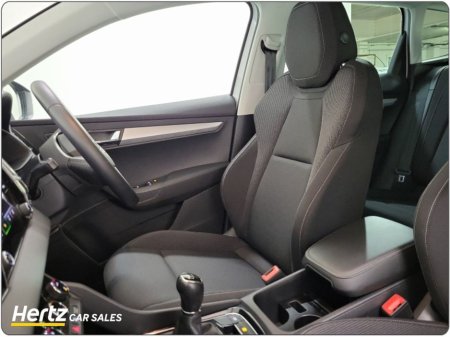 2024 Skoda Karoq Ambition 115HP 2.0 Diesel Manual €30,895 thumbnail