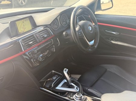 2016 BMW 3 Series - thumbnail 26