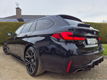 2021 BMW 5 Series - thumbnail 3