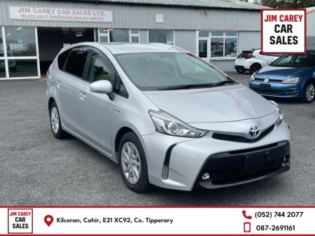2015 Toyota Prius Alpha - €15,950