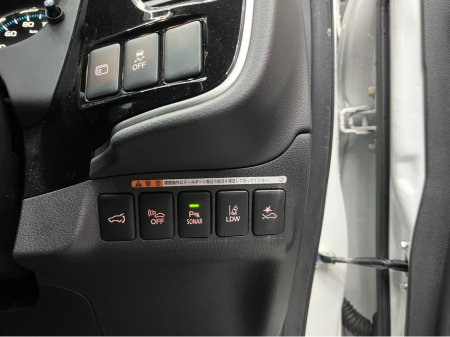 2019 Mitsubishi Outlander €21950! 2019 MITSUBISHI OUTLANDER PHEV G PLUS PACKAGE 2.4 AUTOMATIC / CRUISE CONTROL / 360° PARKING CAMERA / ELECTRIC MEMORY & HEATED SEATS / HEATED STEERING WHEEL / PADDLE SHIFTERS AND MORE €21,950 thumbnail