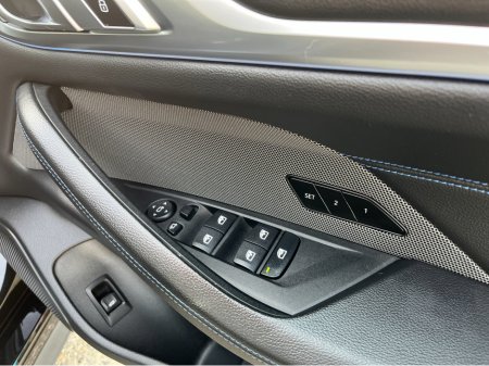 2022 BMW i4 - thumbnail 15