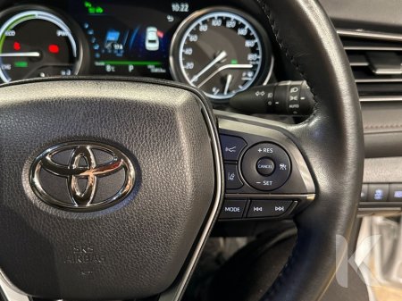 2020 Toyota Camry HYBRID - CRUISE CONTROL - REVERSE CAMERA - PUSH START/STOP BUTTON - TOYOTA SAFETY SENSE €25,950 thumbnail