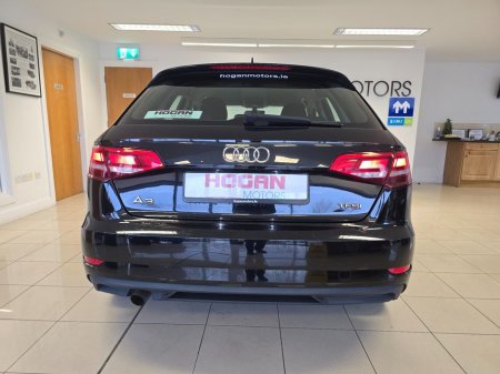 2017 Audi A3 - thumbnail 5