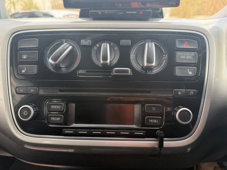 2015 Volkswagen up! 1.0 75BHP HIGH UP €8,800 thumbnail