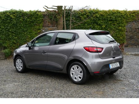 2015 Renault Clio - thumbnail 2