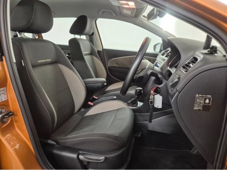 2016 Volkswagen Polo - thumbnail 20