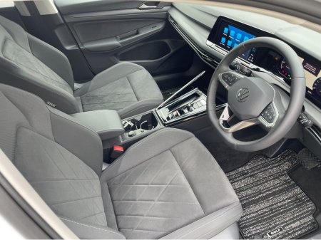 2024 Volkswagen Golf 2.0 TDI 150 BHP DSG STYLE 5 DOOR. €34,950 thumbnail