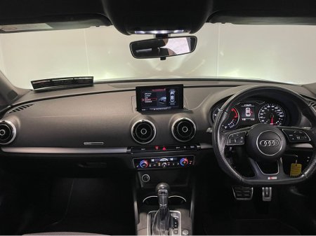 2016 Audi A3 A3 SALOON 1.6 TDI S LINE 110PS 4DR AUTO €17,900 thumbnail