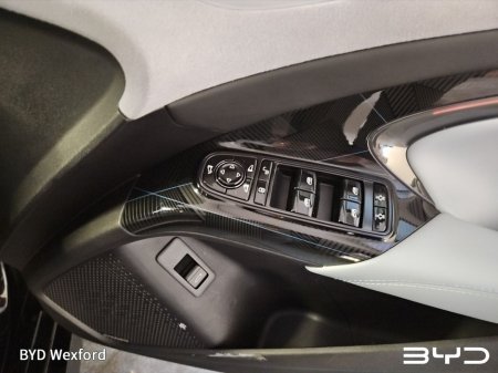 2024 BYD Seal 82.5kWh Excellence 4WD €41,475 thumbnail