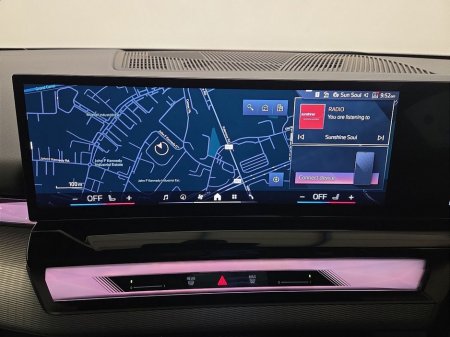 2025 BMW 5 Series - thumbnail 8