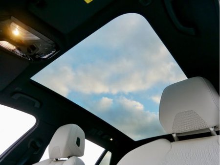 2025 BMW 5 Series - thumbnail 29