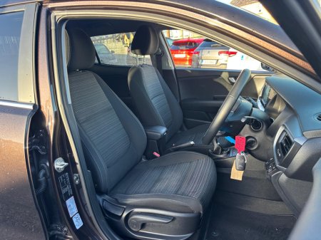 2018 Kia Stonic K2 5DR  LOW  MILEAGE  FULL  SERVICE  HISTORY thumbnail