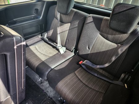 2015 Nissan Serena - thumbnail 22